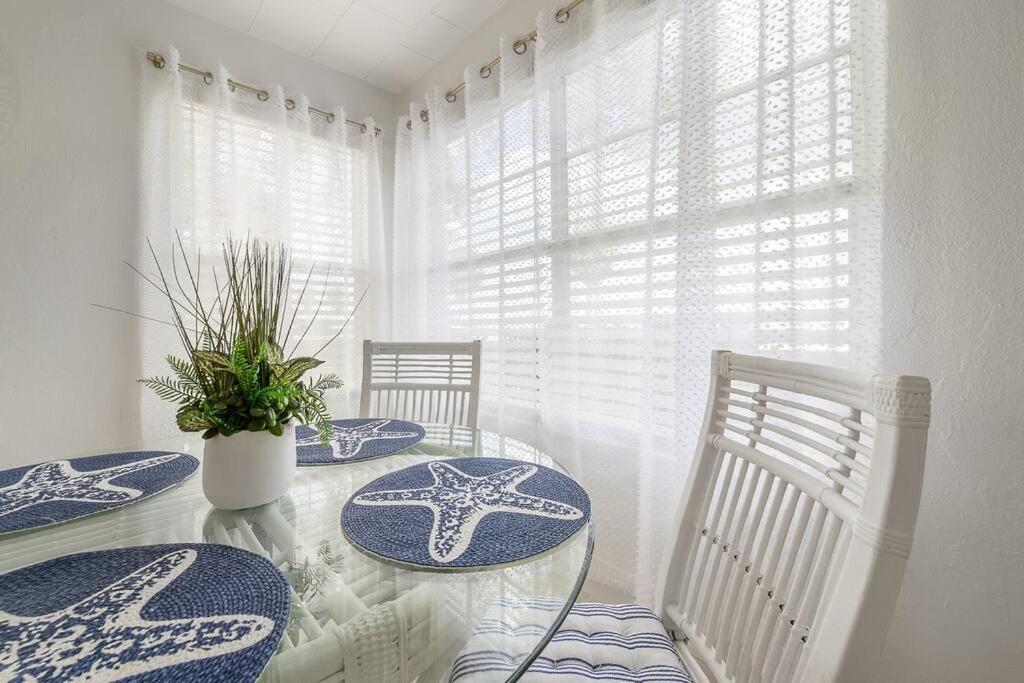 Santa Barbara On The Bay Waterfront Apartment แทมปา ภายนอก รูปภาพ